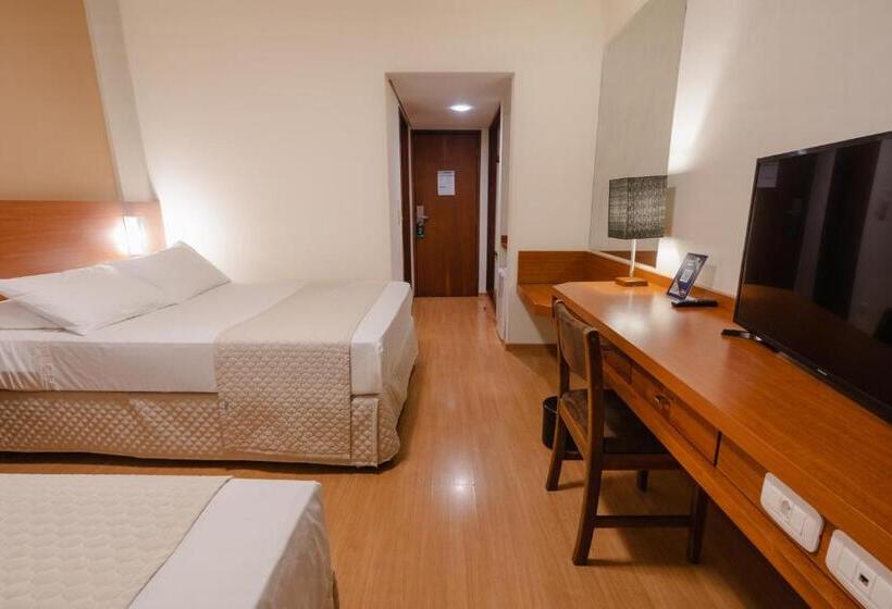 غرفة ديلوكس ثلاثية, Caiua