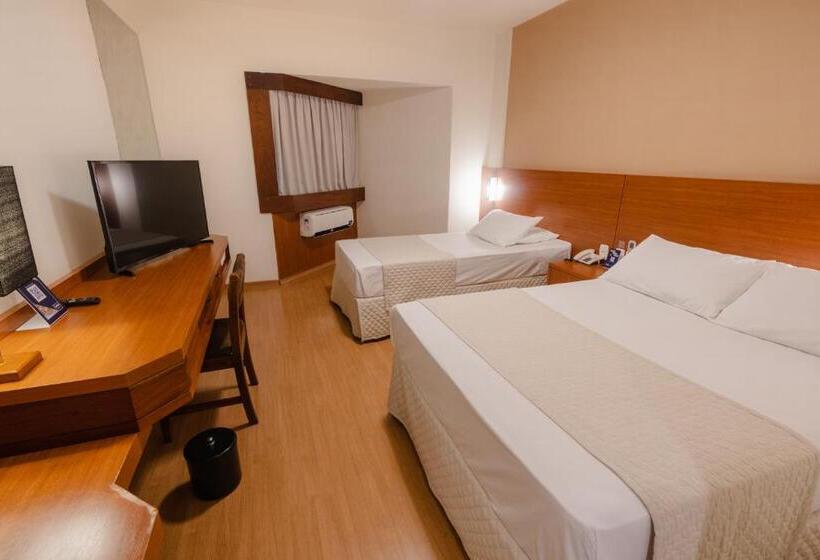 غرفة ديلوكس ثلاثية, Caiua