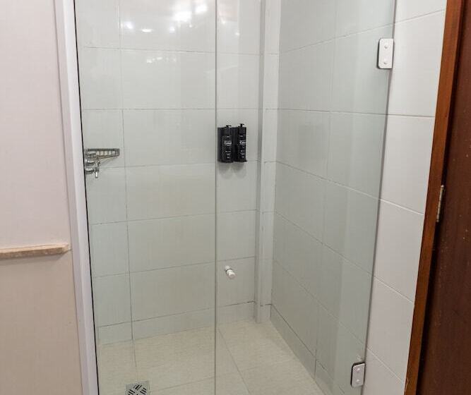 غرفة ديلوكس ثلاثية, Caiua