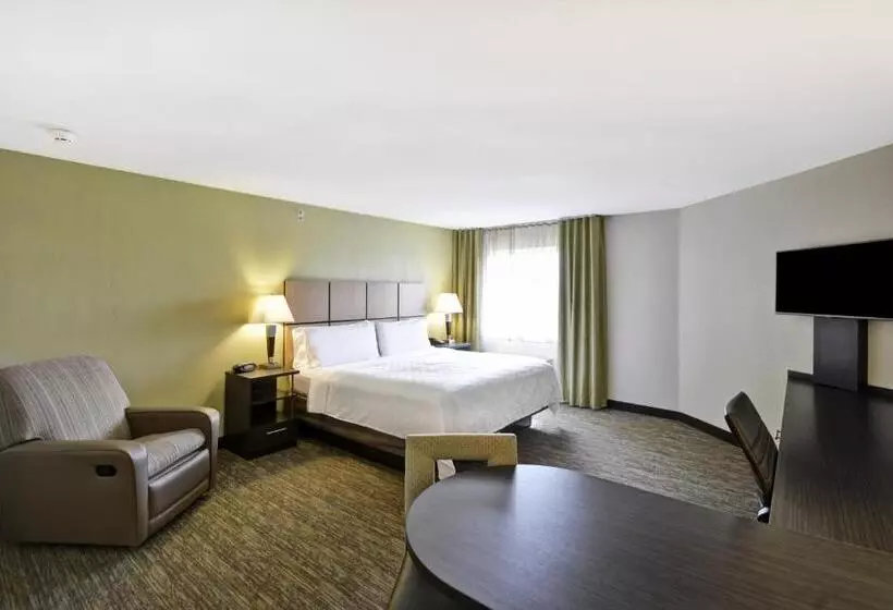 キングサイズベッドのスイートルーム, Candlewood Suites Smyrna   Nashville , An Ihg
