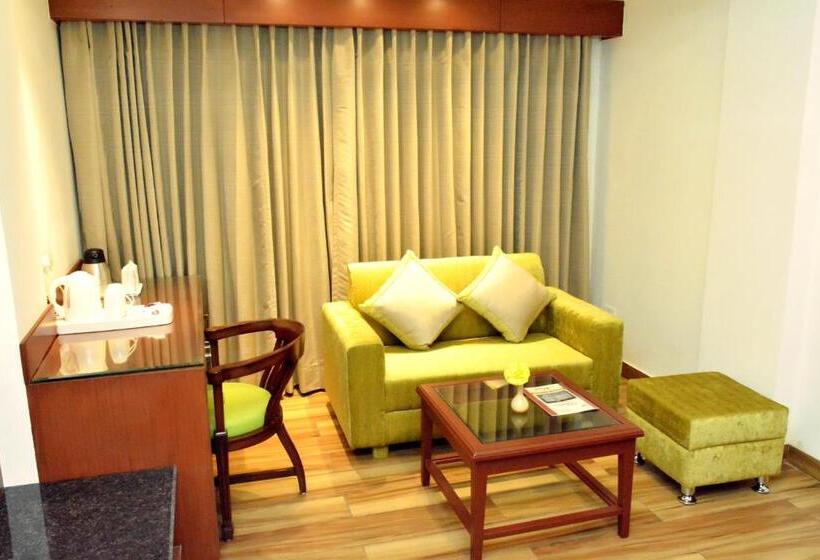 Quarto Standard Cama King, Cardinal Ambica