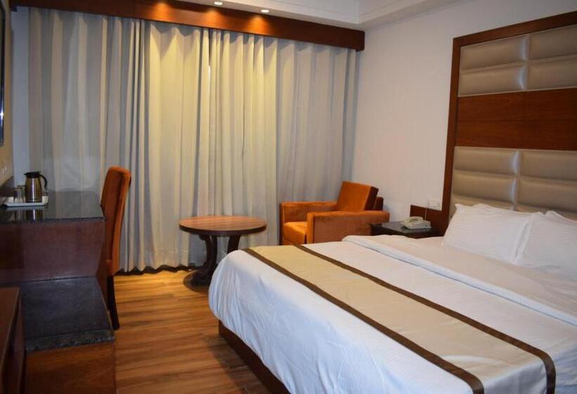 Quarto Real, Cardinal Ambica