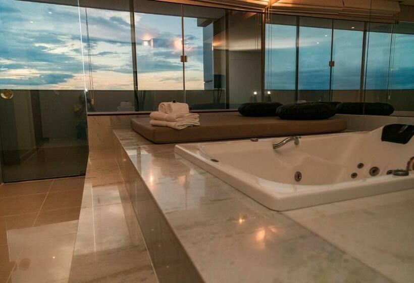 ハイドロマッサージバス付きスイート, Catuai