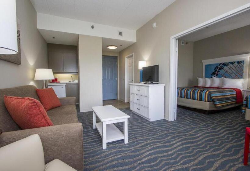 Suite Vista Lago, Cedar Point Hotel Breakers