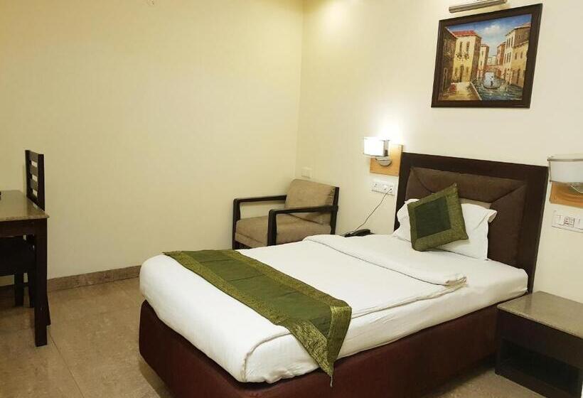 Номер Стандарт Индивидуальный, Fairway