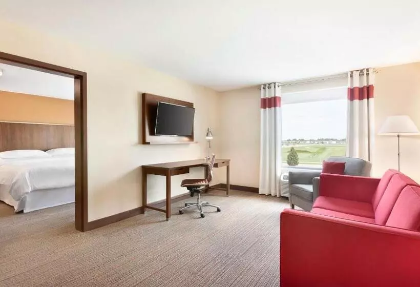 سوئیت با تخت بزرگ, Four Points By Sheraton Fargo Medical Center