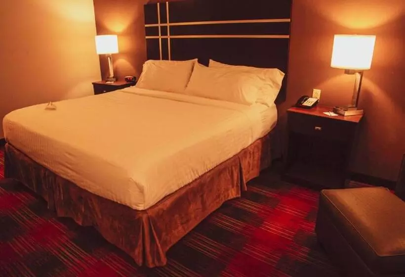 スタンダードルーム, Holiday Inn Express & Suites Cumberland   La Vale, An Ihg