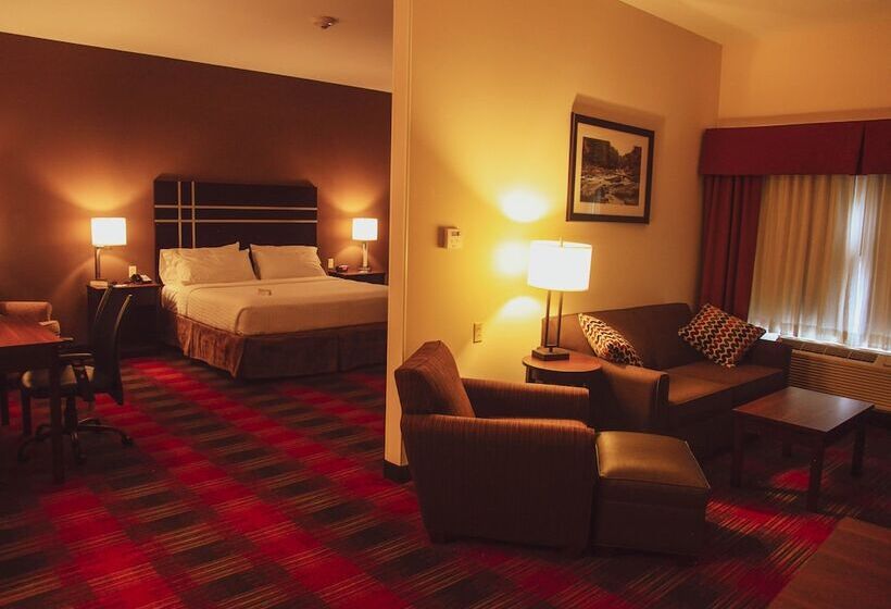 Люкс, Holiday Inn Express & Suites Cumberland   La Vale, An Ihg