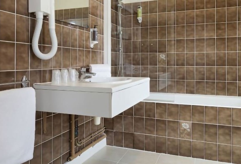 スタンダードルーム, La Voile Rouge