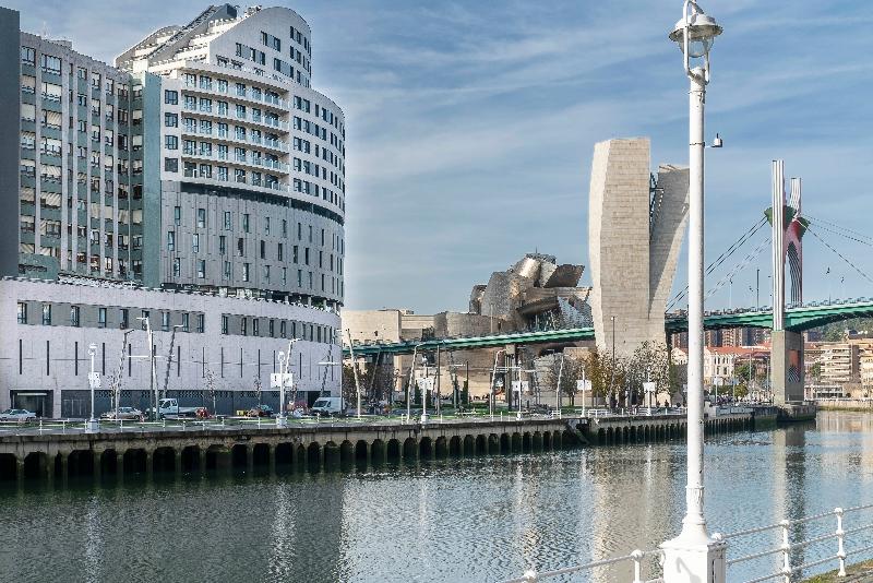 デラックスルーム, Maya Deluxe