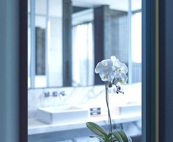 스탠다드 스튜디오, Nuo Hotel Beijing