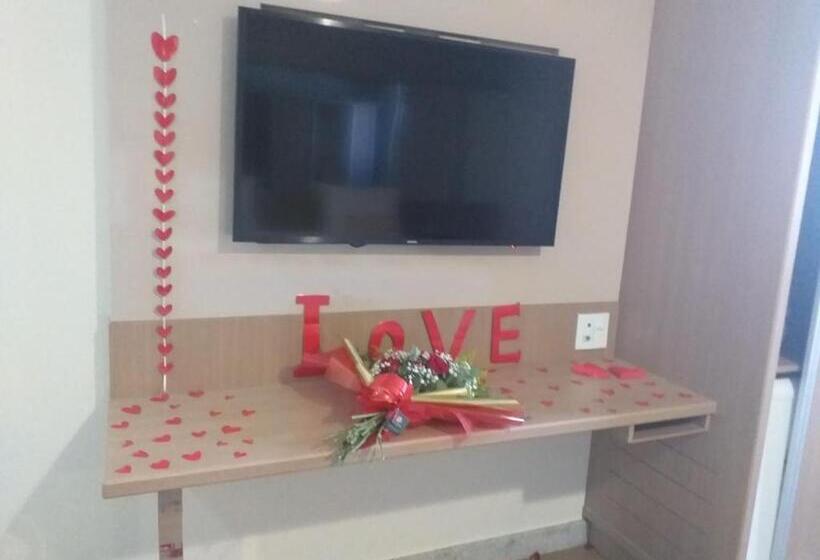 غرفة قياسية, Pratti