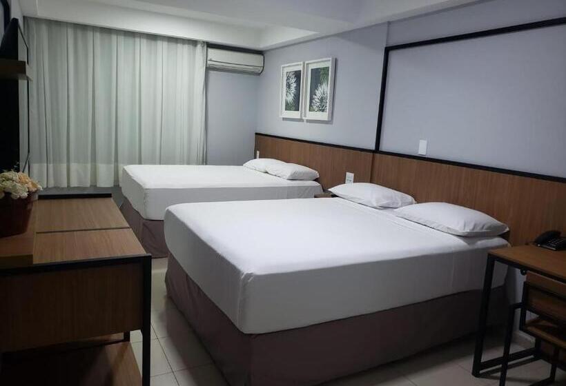 标准三人间, Pratti