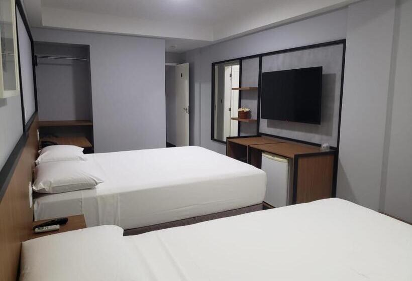 غرفة قياسية ثلاثية, Pratti