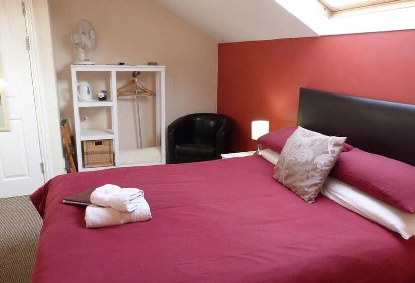 غرفة قياسية, Railway Inn