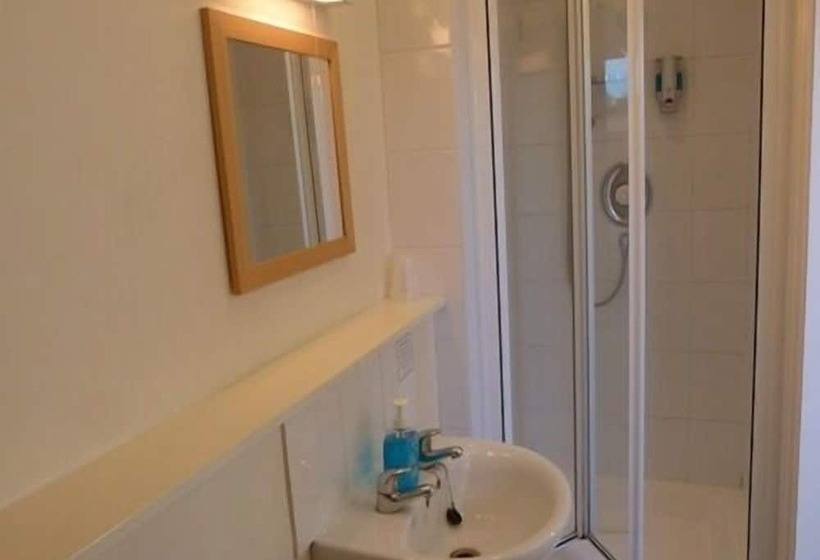 غرفة قياسية, Railway Inn