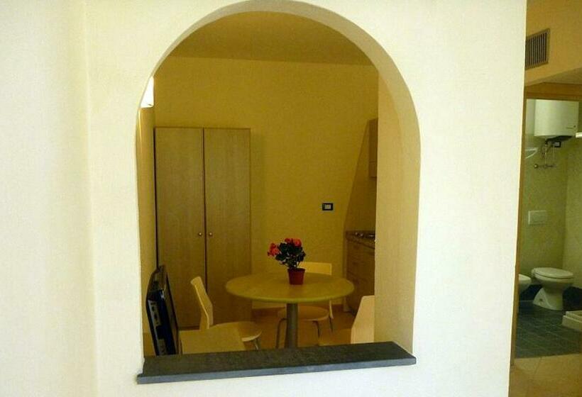 标准工作室, Villaggio Rta Borgoverde