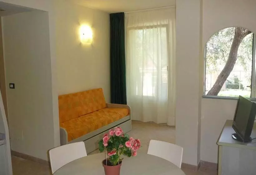 آپارتمان 1 خوابه, Villaggio Rta Borgoverde