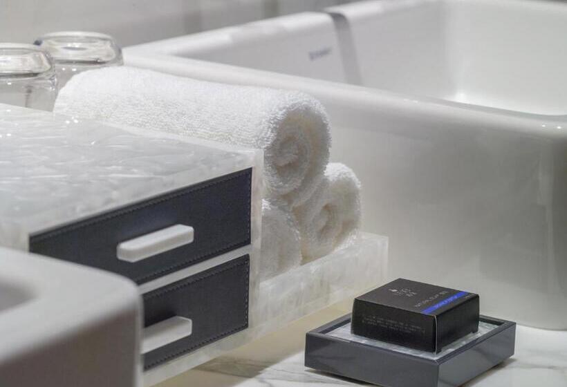 스탠다드 스튜디오, Nuo Hotel Beijing