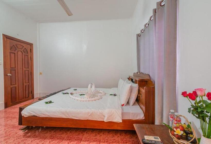 Номер Superior, Five Rose Siem Reap Hostel