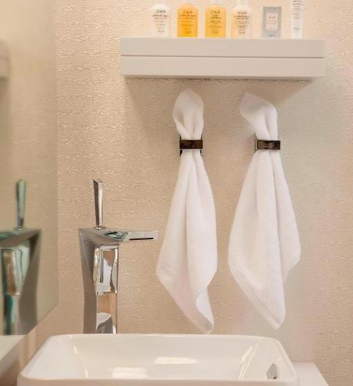 스탠다드 룸 킹사이즈 침대, The Envoy Hotel, Autograph Collection