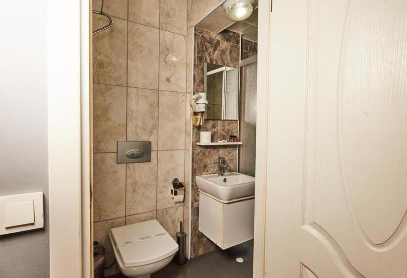 اتاق استاندارد یک نفره, Unique Suite