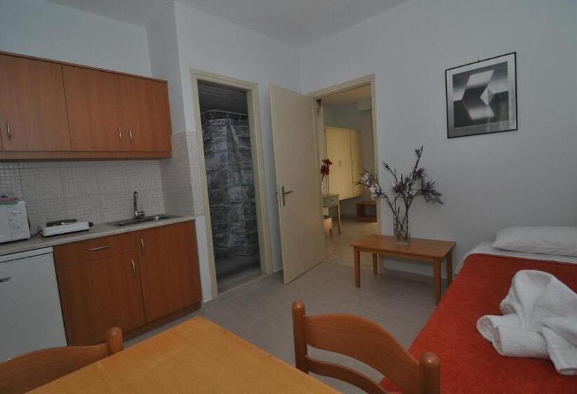 آپارتمان 1 خوابه, Erato Studios & Apartments