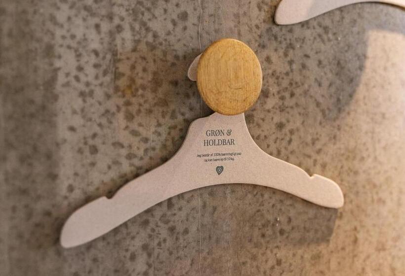 חיבור הדירה עם חדר שינה אחד, Aalborg Airport