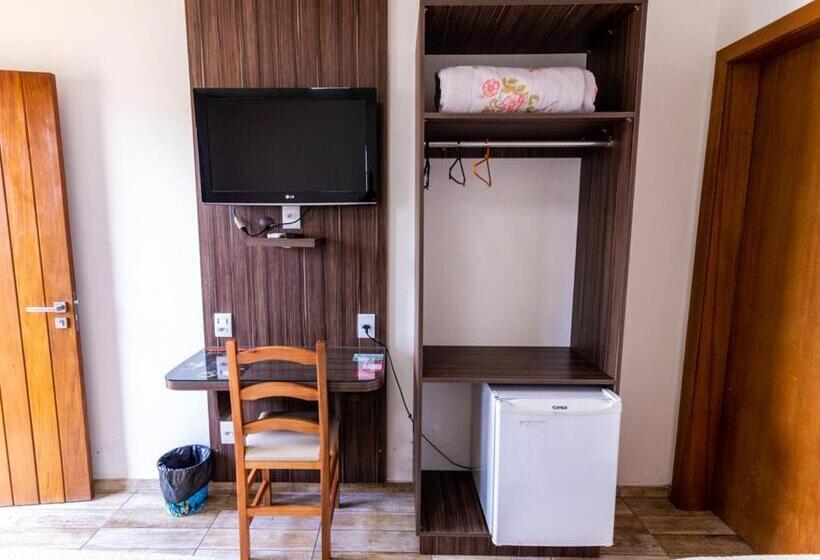 Üç Kişilik Standart Oda, Alegrete