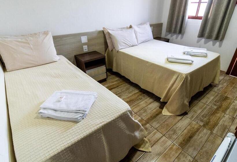 Üç Kişilik Standart Oda, Alegrete