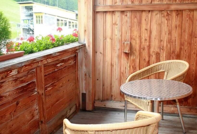 غرفة قياسية مزوَّدة بشُرفة, Alpen Wohlfühlhotel Dörflwirt