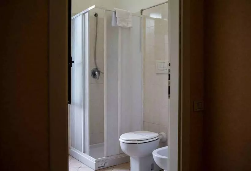 اتاق استاندارد, Astor