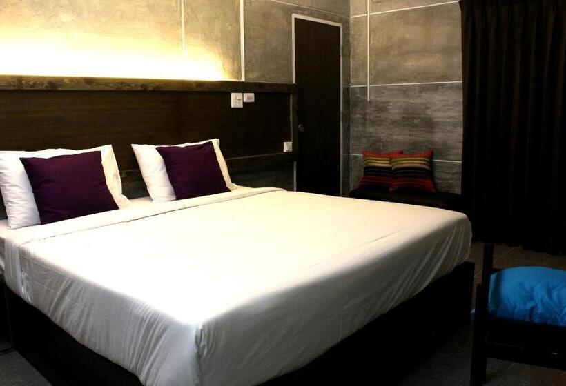 اتاق سوپریور با تخت بزرگ, Bangkok 68