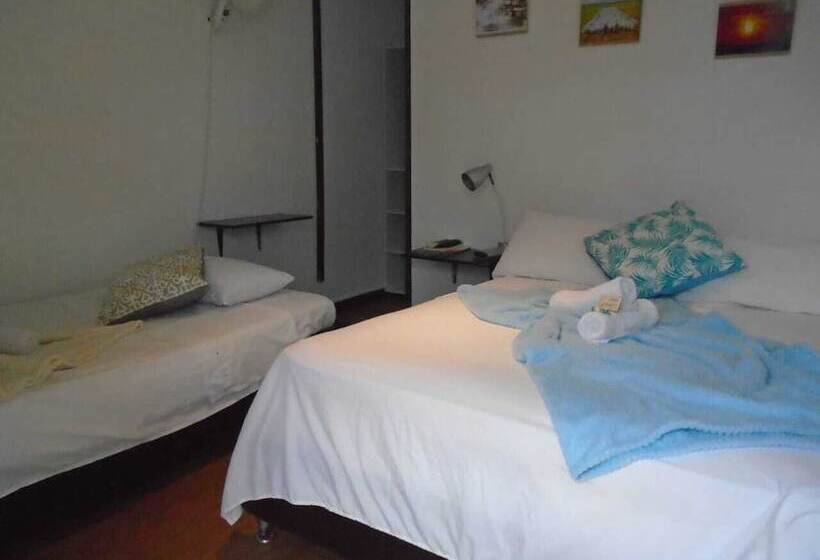 Номер Стандарт Трехместный, Llano Dorado Hotel Campestre