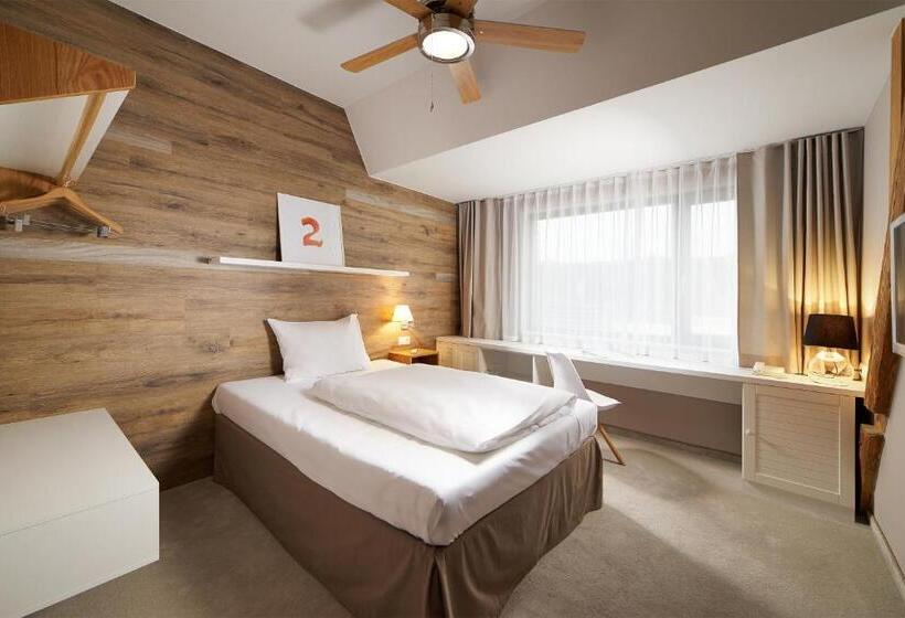 חדר סופריור יחיד, Cihelny Golf & Wellness Resort