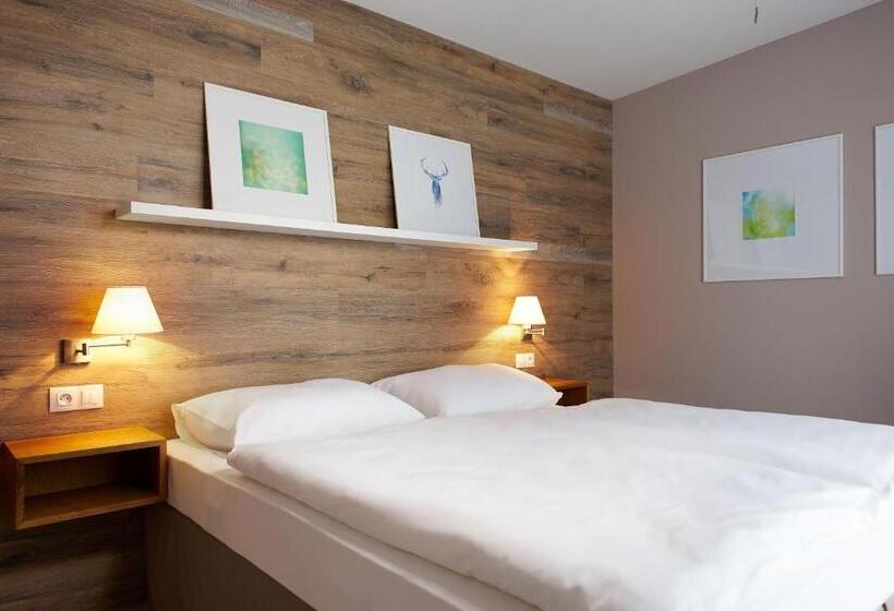 סוויטה עם מרפסת, Cihelny Golf & Wellness Resort