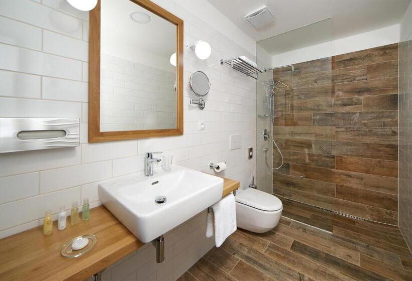 חדר סופריור עם נוף, Cihelny Golf & Wellness Resort