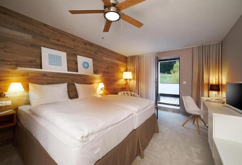 חדר סופריור עם נוף, Cihelny Golf & Wellness Resort