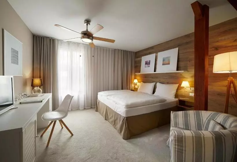 ゴルフビュースーペリアールーム, Cihelny Golf & Wellness Resort