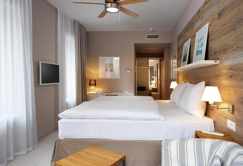 高级高尔夫景房, Cihelny Golf & Wellness Resort