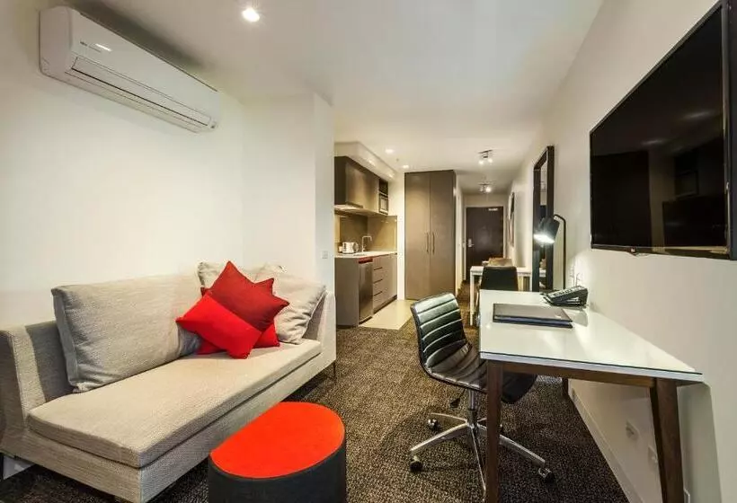 スタンダードスタジオ, Corporate Living Accommodation Abbotsford