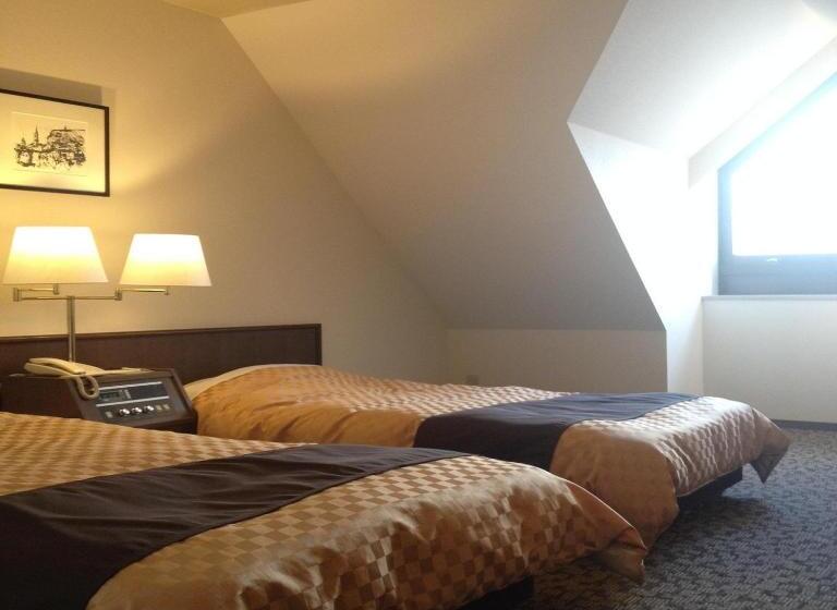 غرفة قياسية, Edel Warme