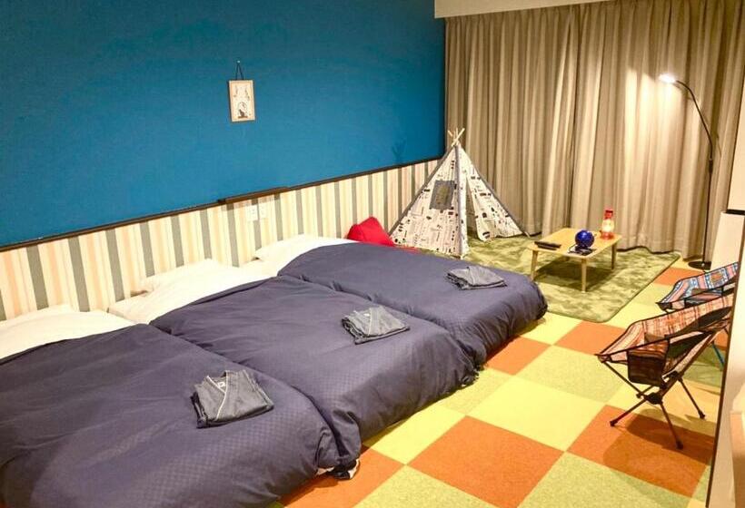 غرفة عائلية, Edel Warme