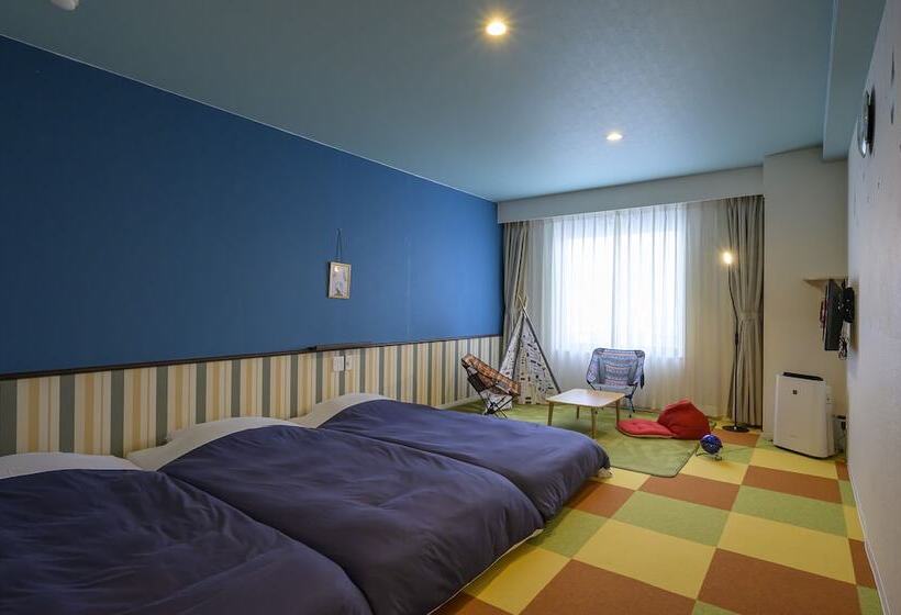 غرفة عائلية, Edel Warme