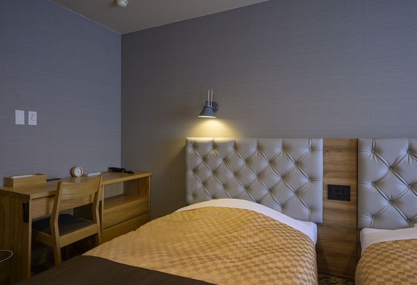 غرفة قياسية, Edel Warme