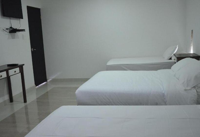 اتاق استاندارد چهار تخته, Galeria La Trinidad