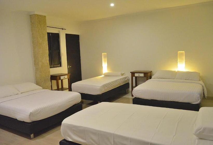 اتاق لوکس خانوادگی, Galeria La Trinidad