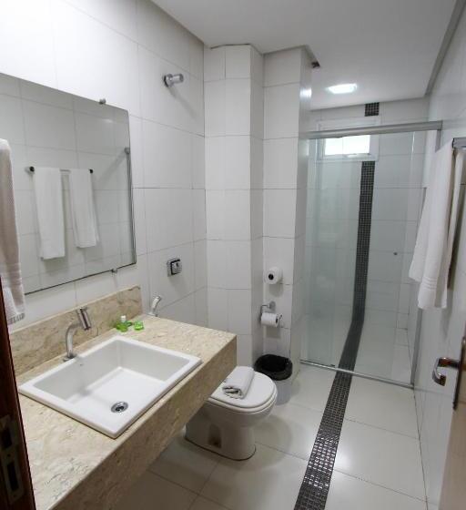 デラックストリプルルーム, Golden Ville