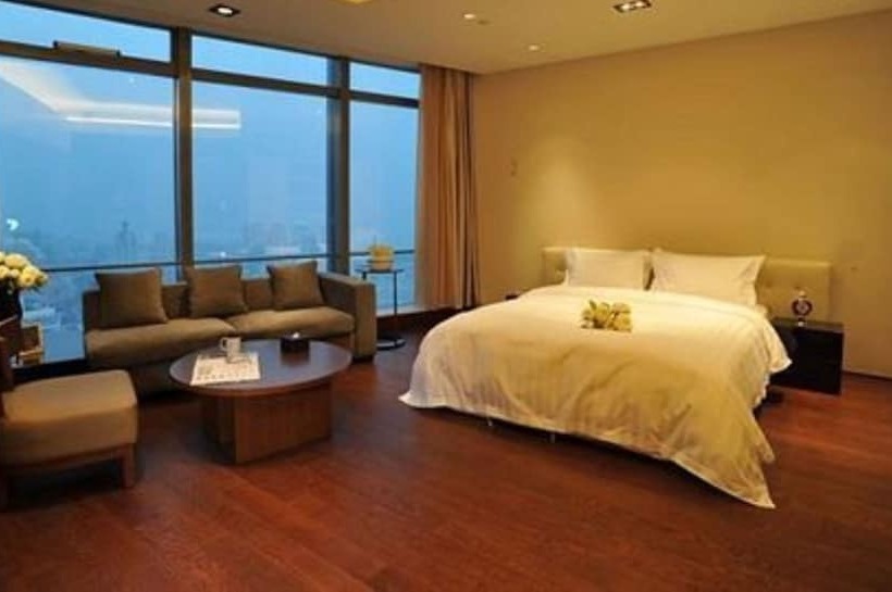 Номер Deluxe, Grand Madison Qingdao Harbourview Central（former Qingdao Farglory ）