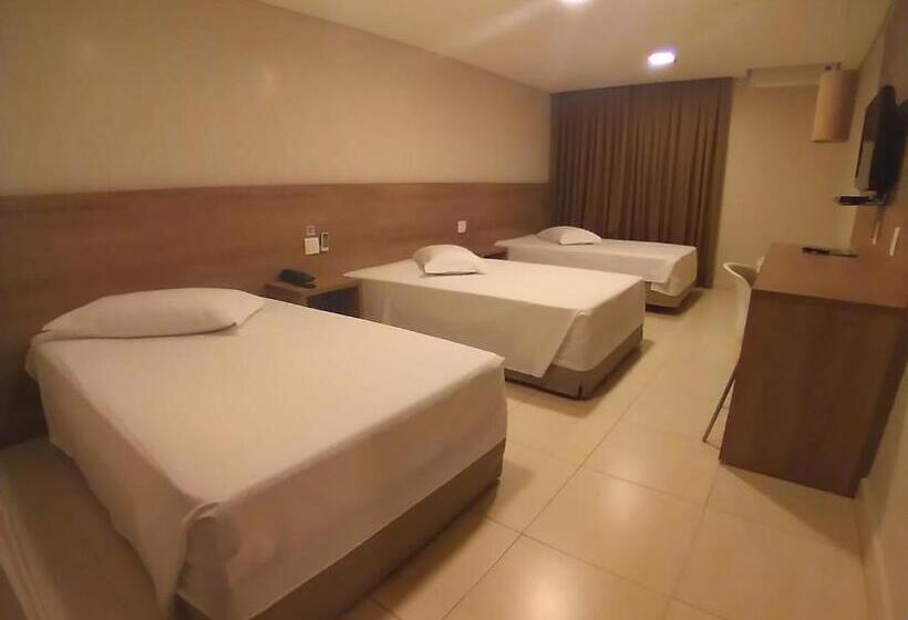 豪华三人间, Indaia Park